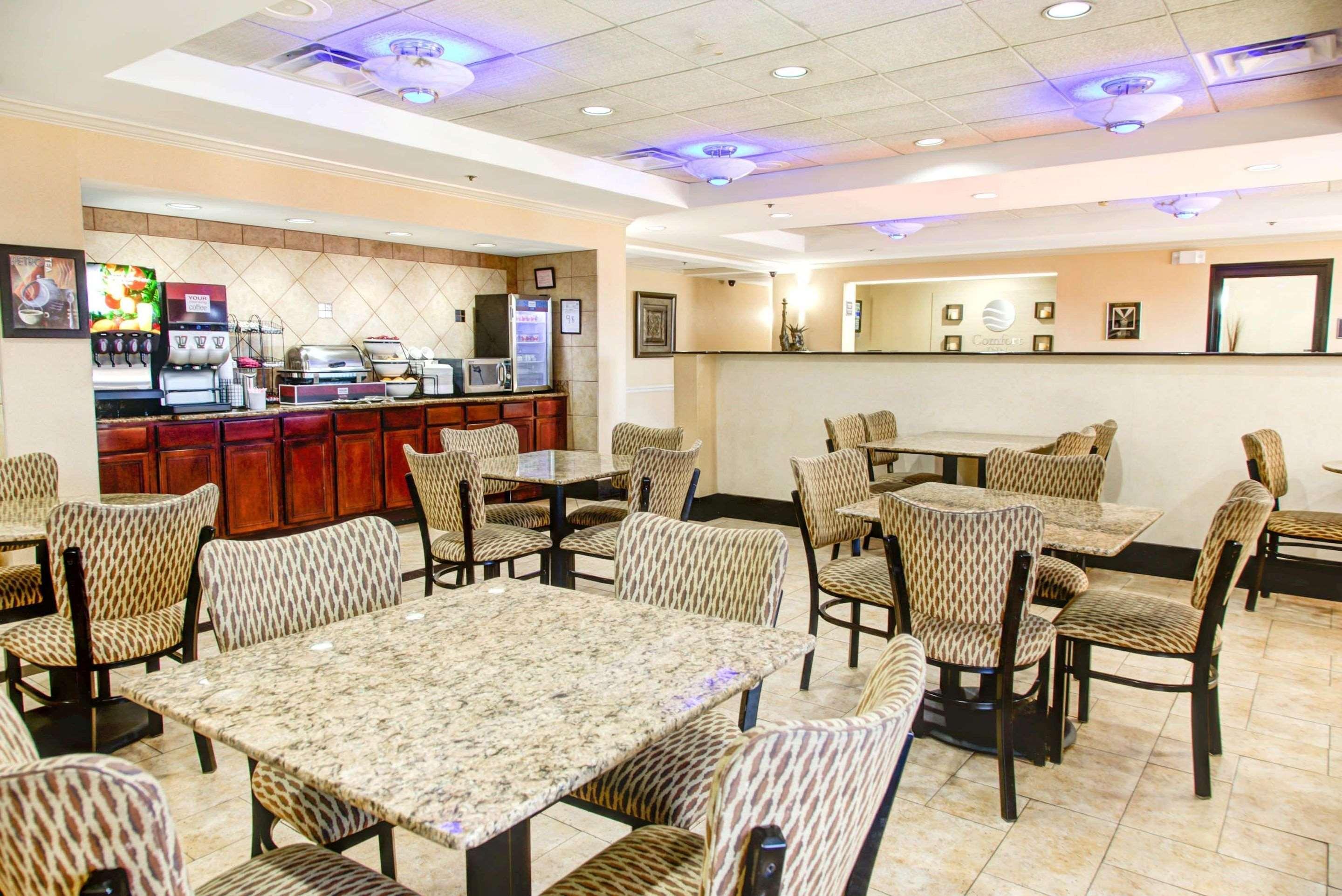 Comfort Inn Birmingham Homewood Exterior photo